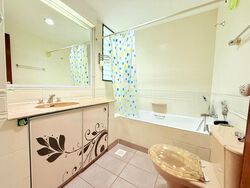 Gold Coast Condo (D5), Condominium #482189001